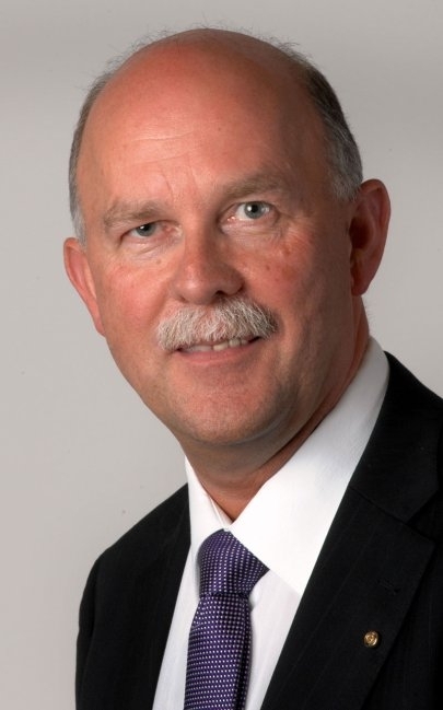 Henk van den Oever (secretaris)